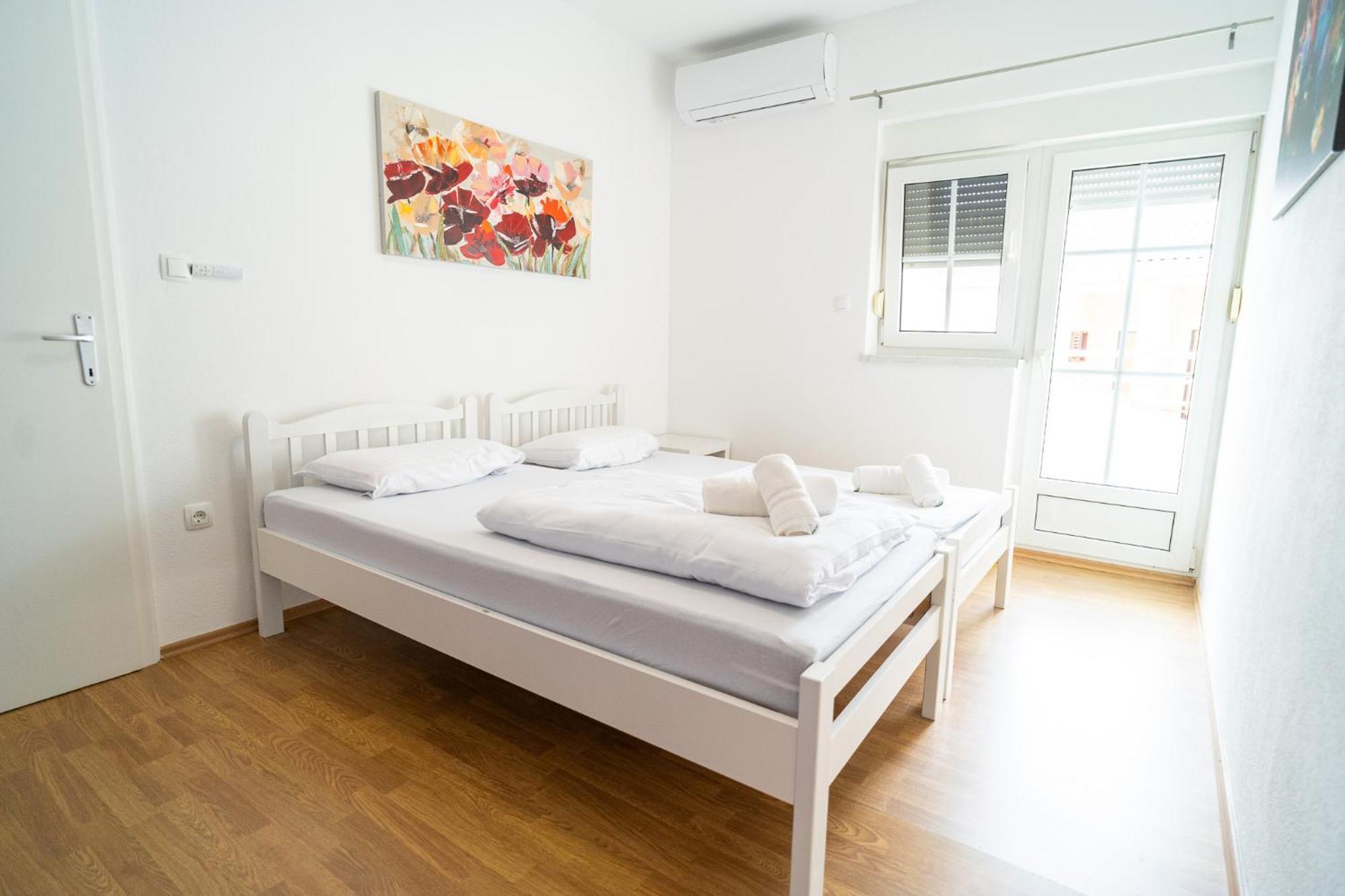 Apartment Soleil Zara Esterno foto